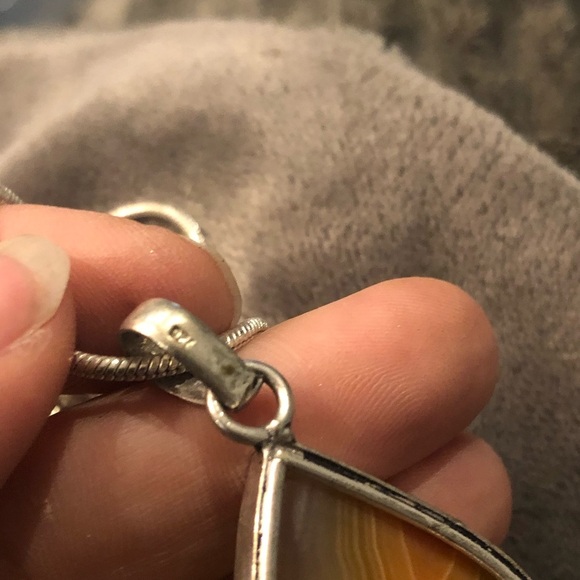 Sterling Silver Pendant and chain - Picture 5 of 7